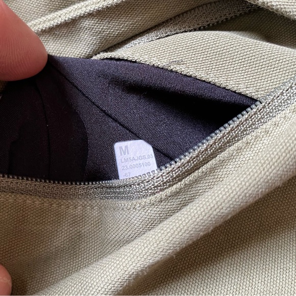 Lululemon Utilitech Classic-Fit Pull-On Pant Medium - Picture 5 of 7